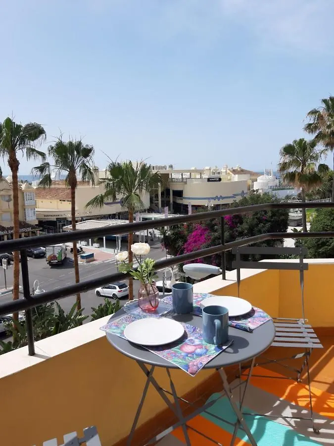 Apartment Vacaciones En Puerto Marina Spain